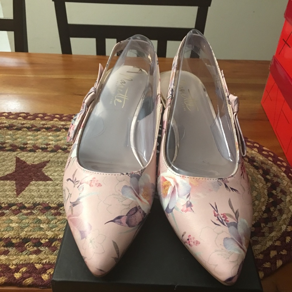 Nanette Lepore Rhona Floral Pump - 9 1/2